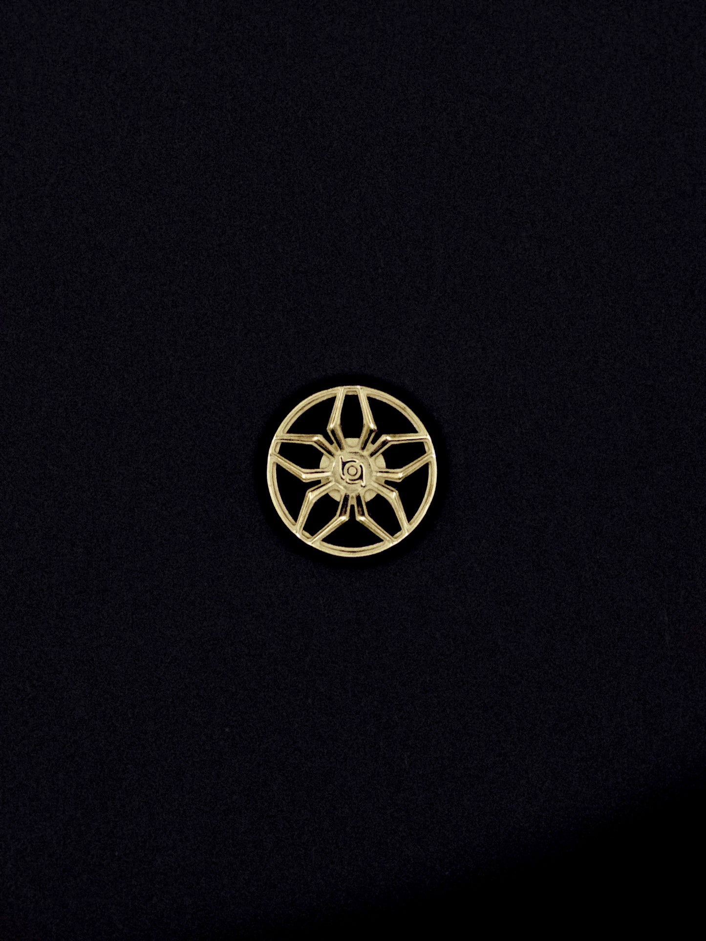 Kuras (9ct Gold)